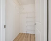 35-Thatcher Dr 035