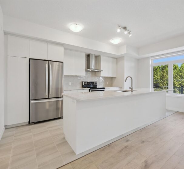 13-Thatcher Dr 013