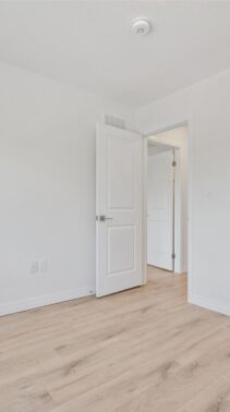 30-Thatcher Dr 030
