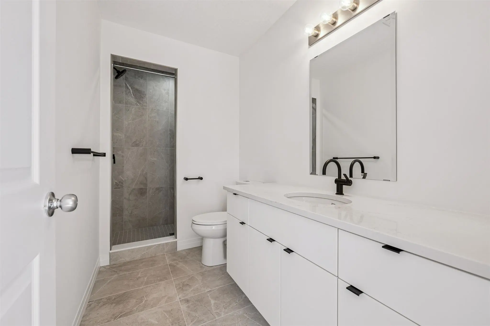 34-Thatcher Dr 034